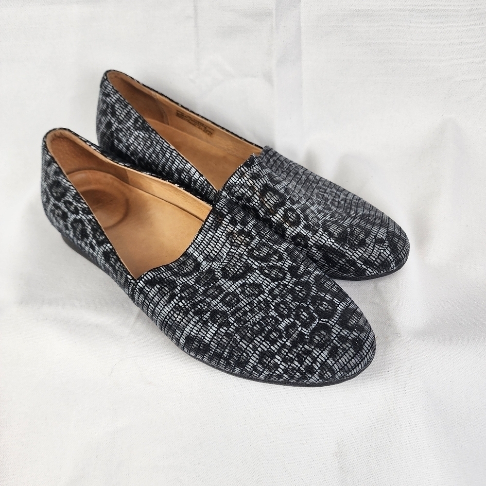 Dansko 38 US 7.5 Larisa Grey Leopard‎ Leather Slip On Flat Ballerina